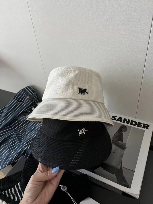 迪D家-拼接材質素色漁夫帽 金屬小標 2色