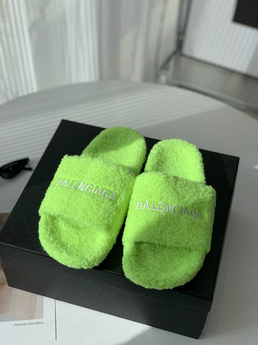 巴黎世-春夏新品捲毛拖（尺碼35-40）-多色