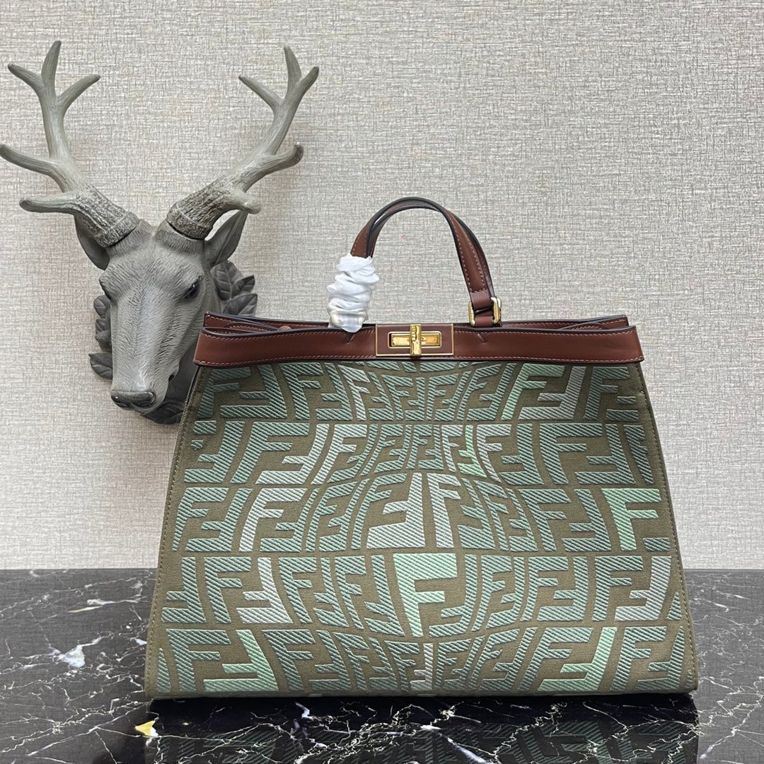 芬F家-PEEKABOO-TOTE-綠色皮革手提