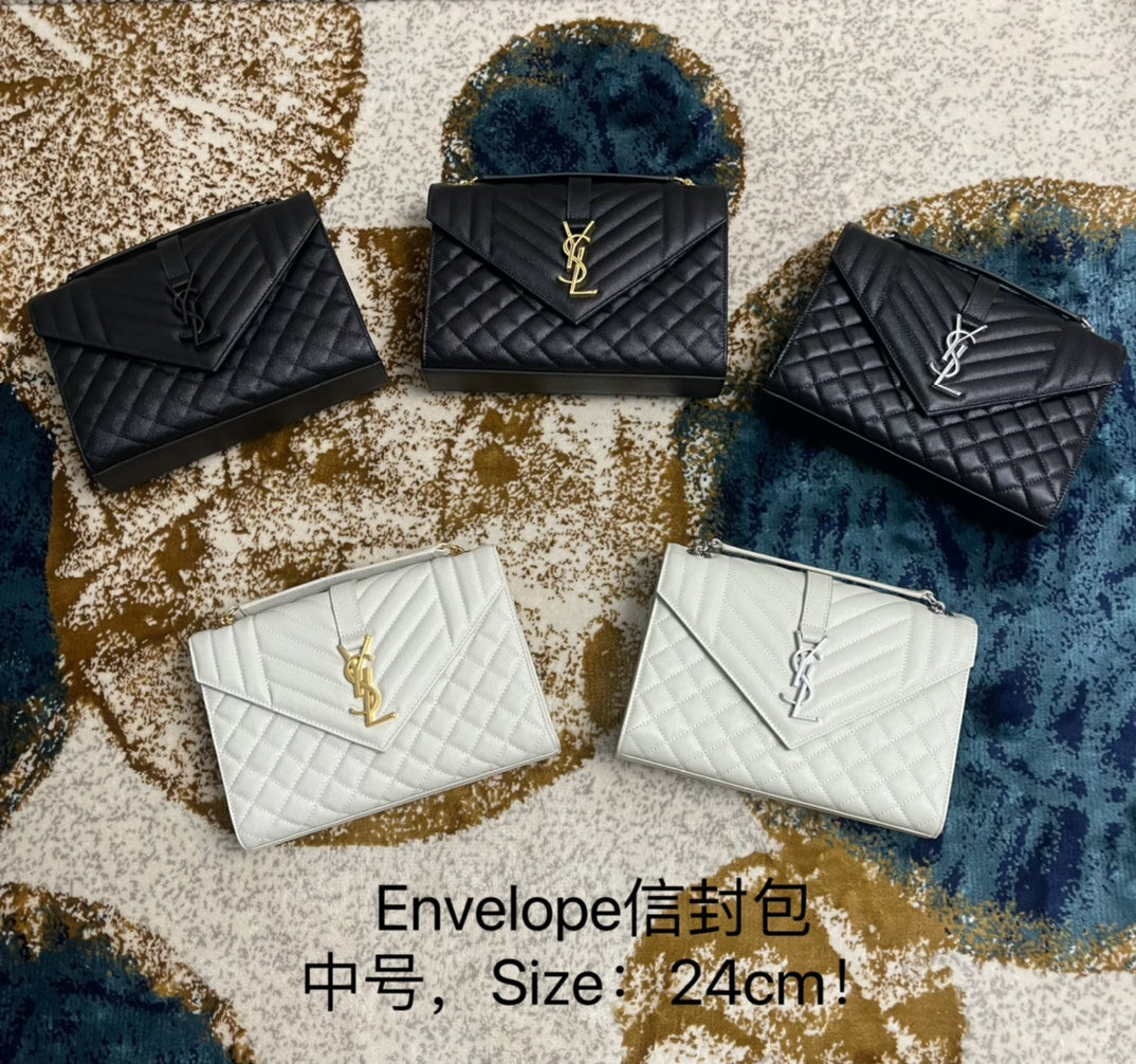 聖Y羅-Monogram魚子醬V型菱格絎縫紋路信封包 中號 集合圖
