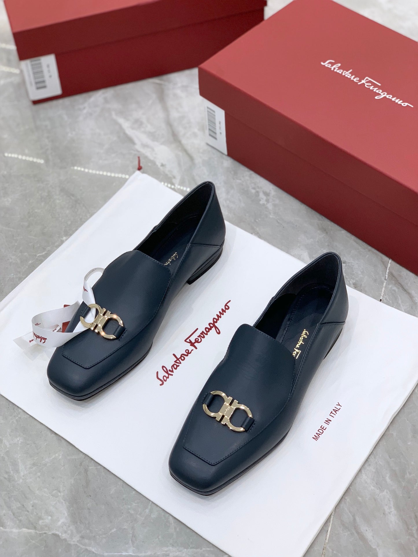 Salvatore Ferragamo鞋-菲拉格慕 經典Gancini扣 小方頭 樂福鞋