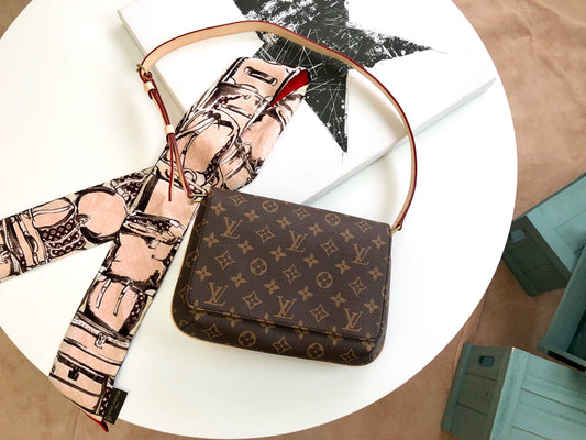 M51257 路L家-Neverfull 經典 中古款郵差包