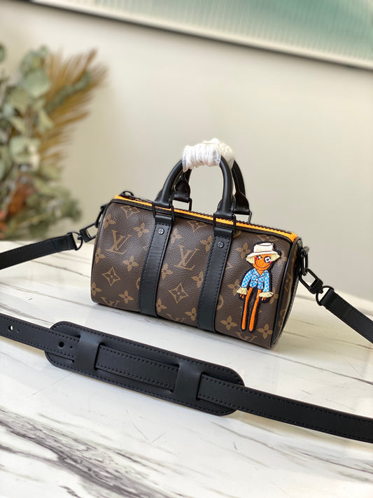 LV M80201  Keepall Nano 男士手袋