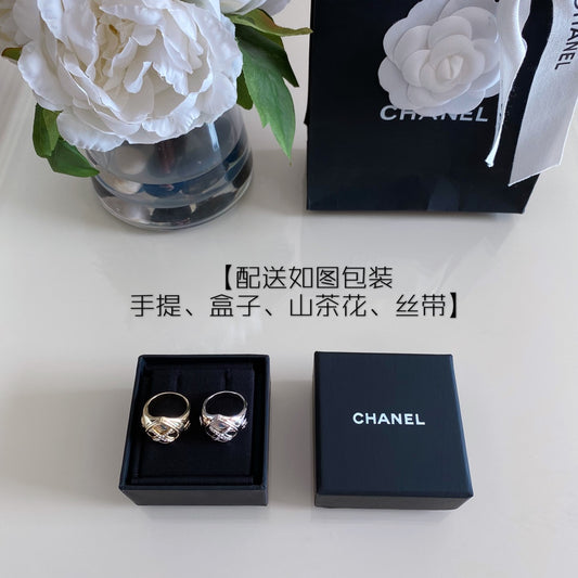 Chanel 戒指