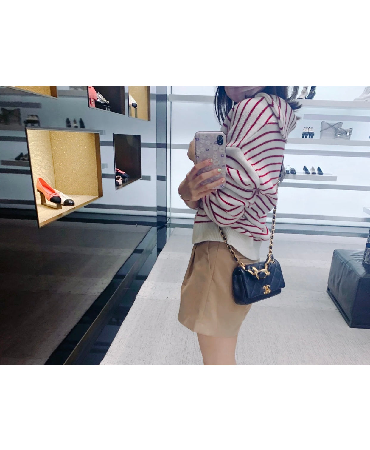 Chanel 拋光小羊皮菱格口蓋包-深藍色