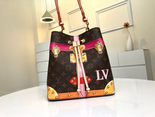M60649 路L家-2018夏季 TRUNK SUMMER COLLECTION 水桶包