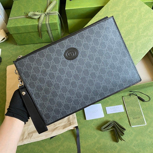 Gucci 男款手拿包