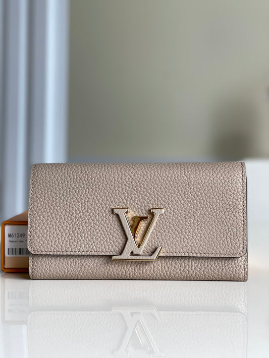 LV M61249 Capucines 翻蓋長夾