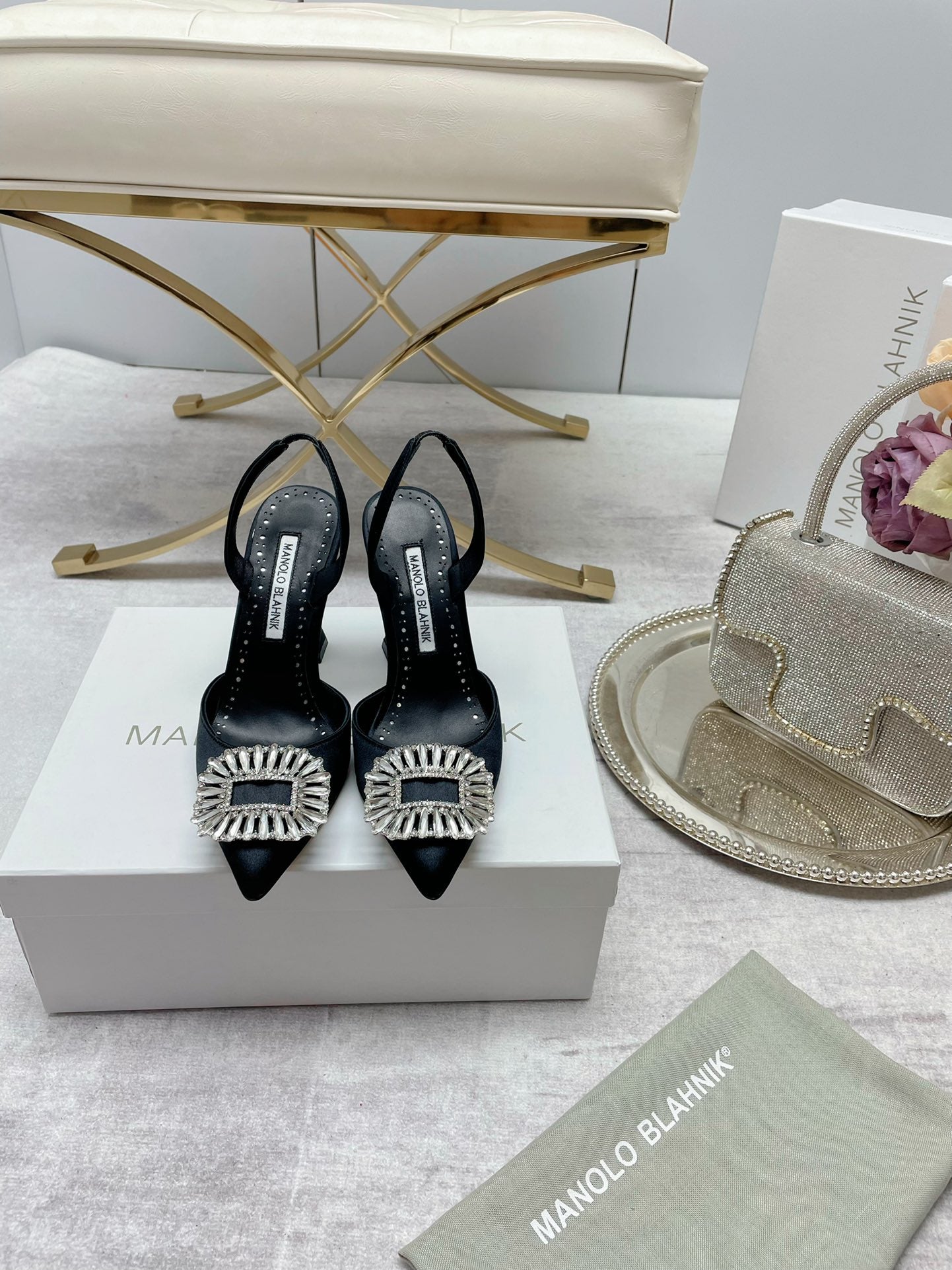 Manolo Blahnik-22S水鑽高跟鞋