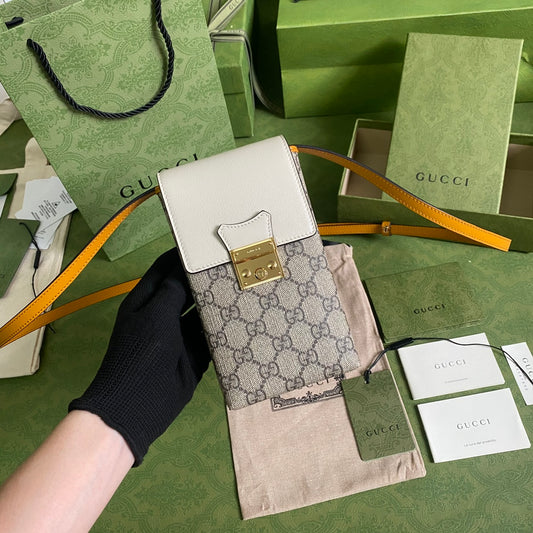 Gucci 鎖扣鏈條手機包