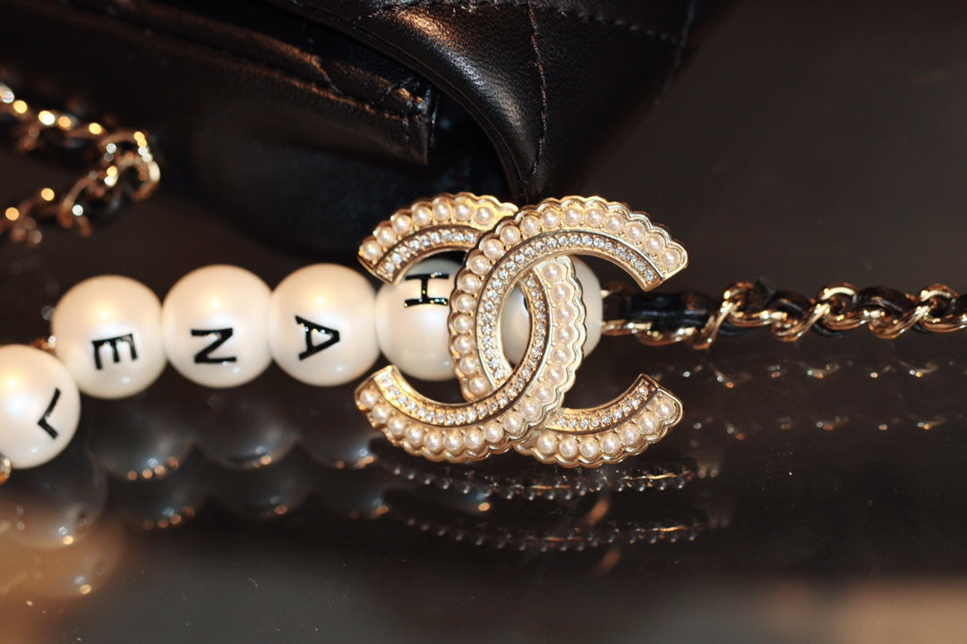 Chanel 胸針