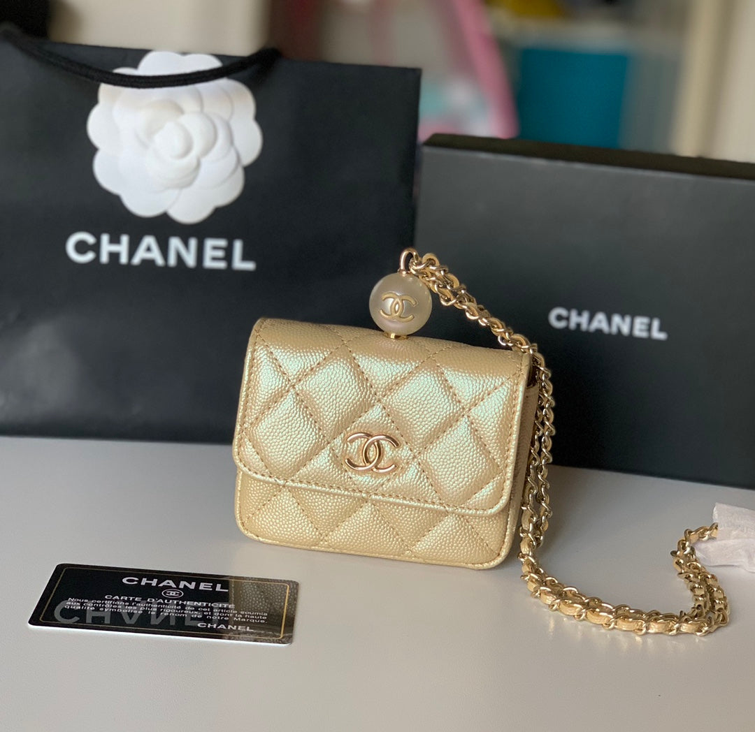 CHANEL 珍珠鏈條零錢包！