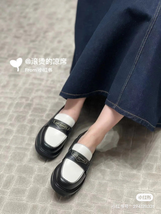 迪D家-2023早春新款 牛皮樂福鞋 白色