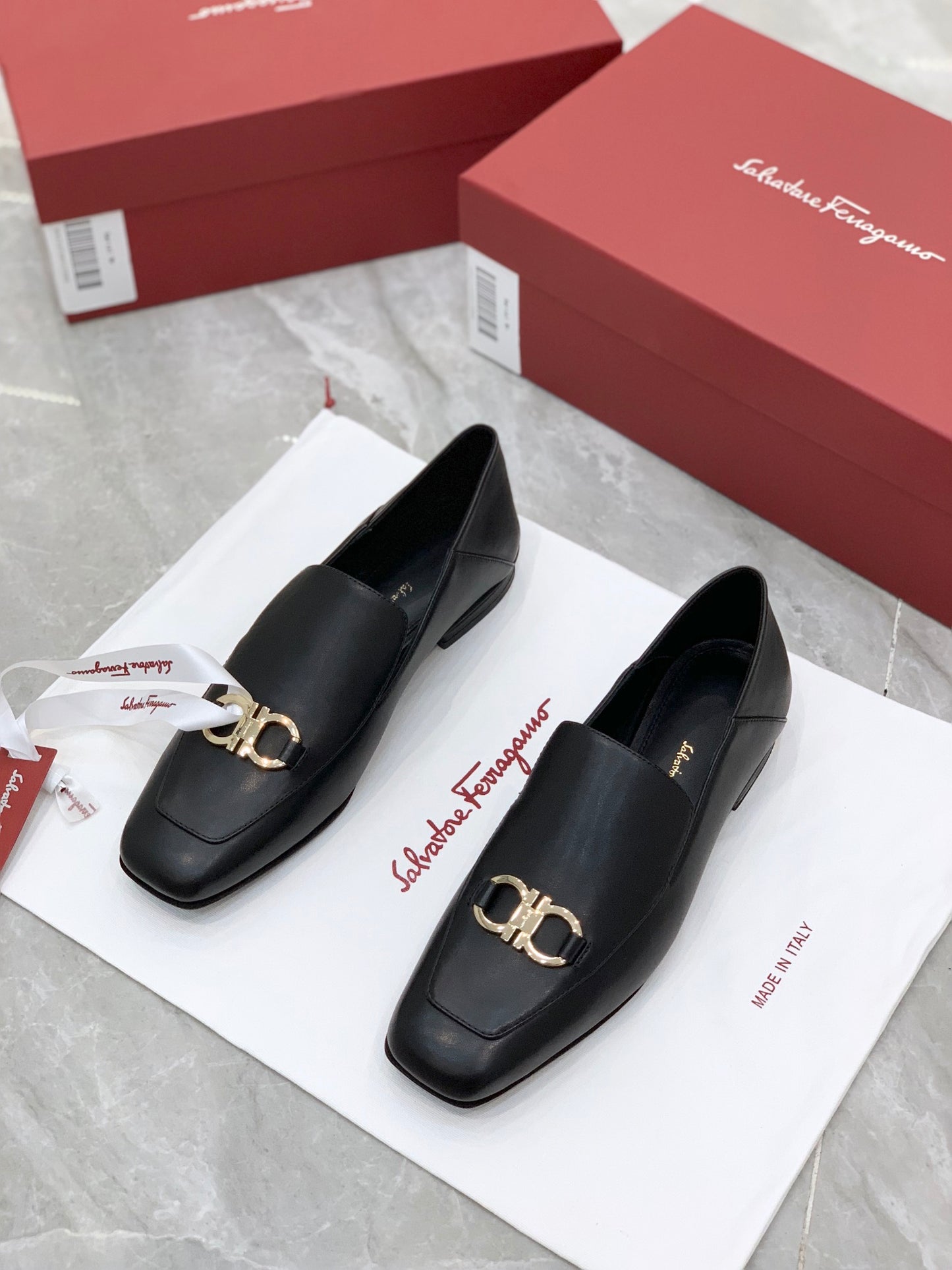 Salvatore Ferragamo鞋-菲拉格慕 經典Gancini扣 小方頭 樂福鞋 黑
