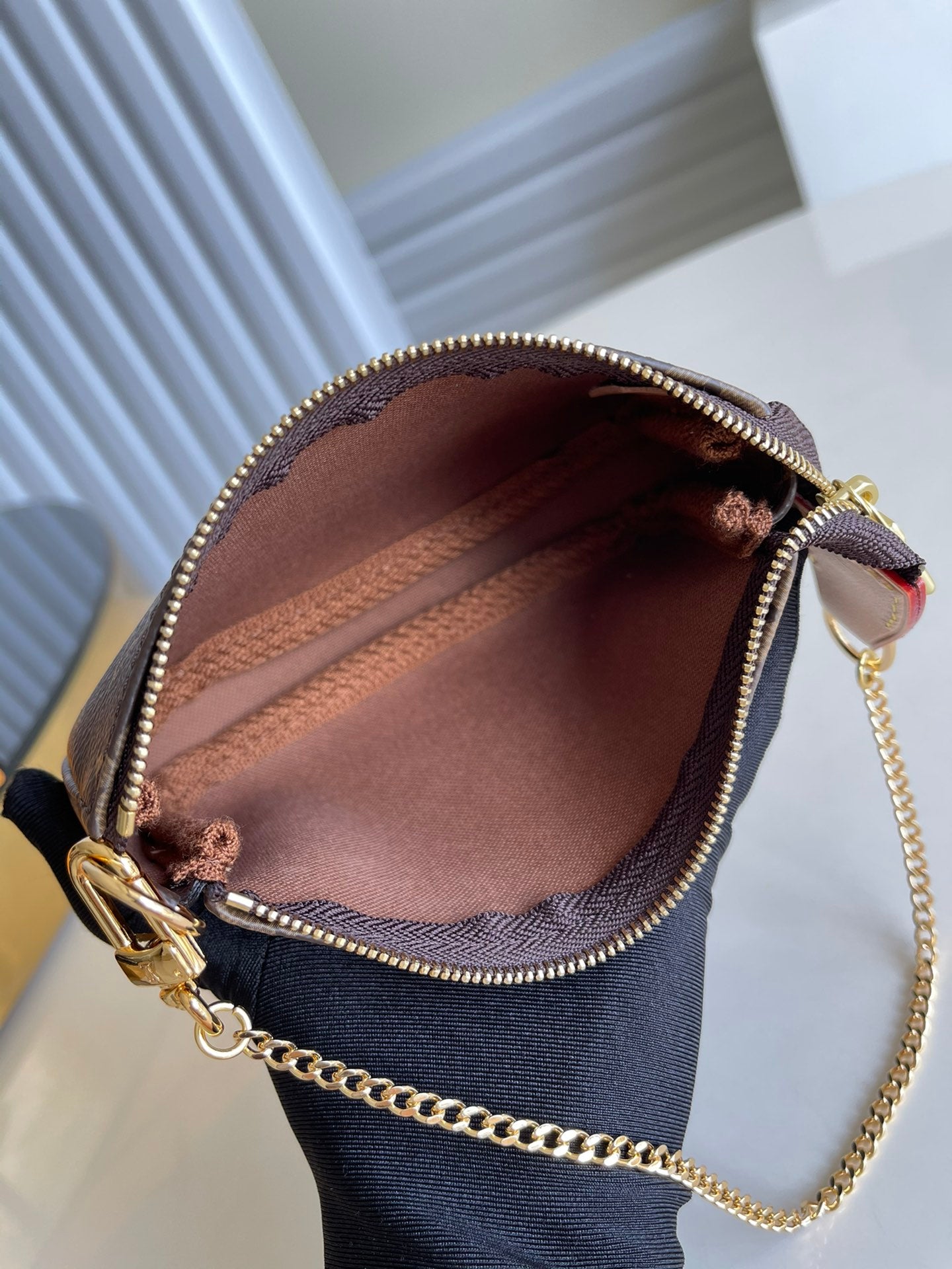 LV M58009老花 MINI POCHETTE ACCESSORIES 小手袋