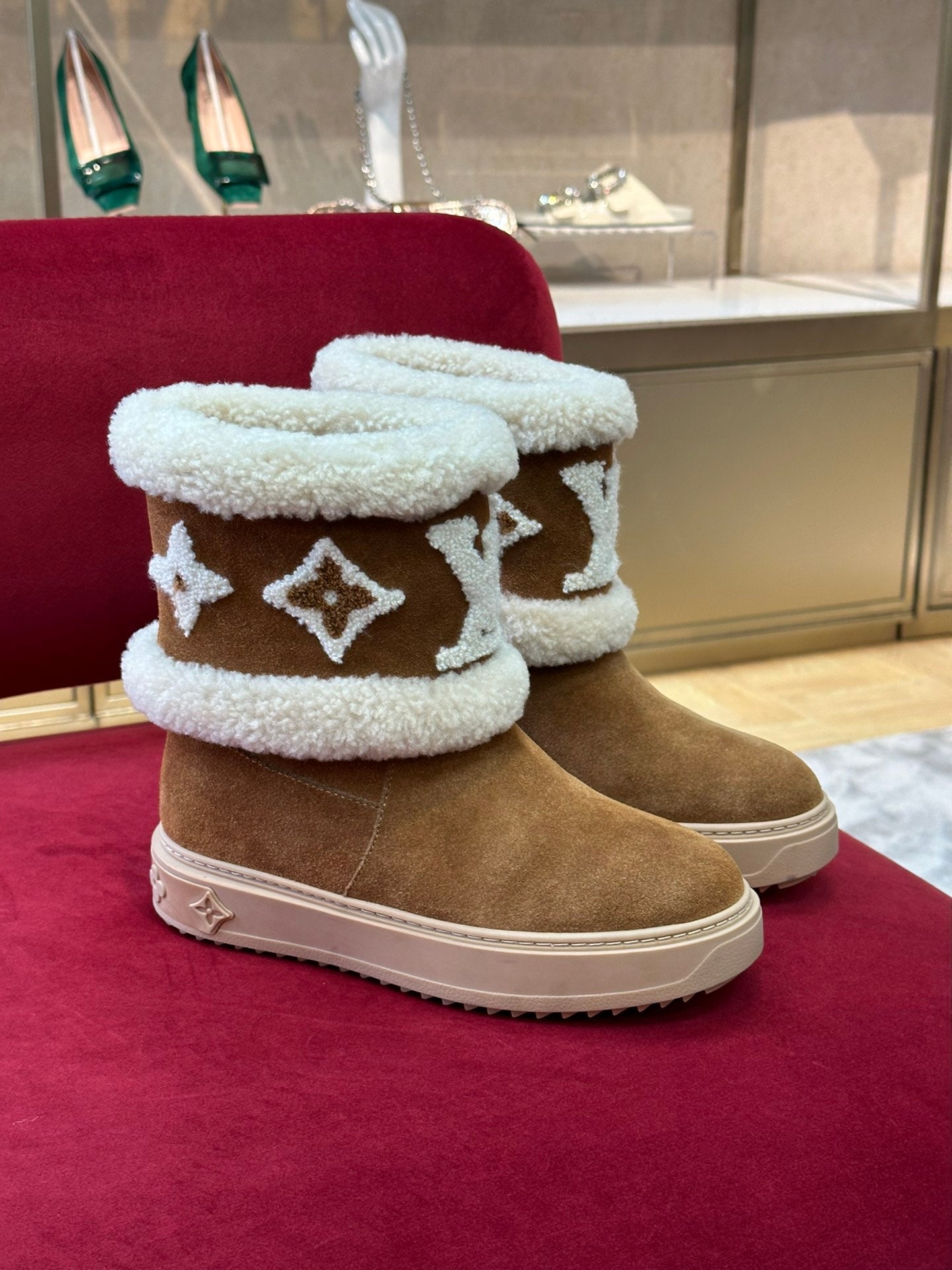 路L家-2022秋冬新款 真羊皮雪地靴 咖色
