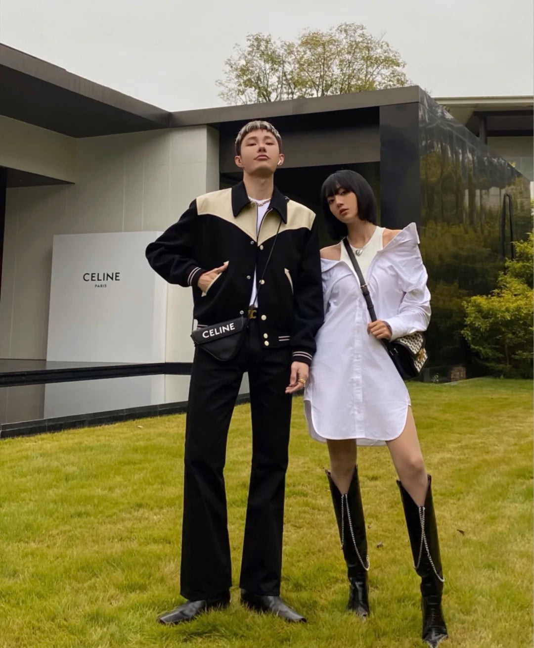 Celine 全皮三角包-大字母logo