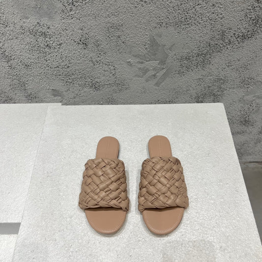 B編織-22S官網新款 編織拖鞋(尺碼35-39,40-43訂製不退換)