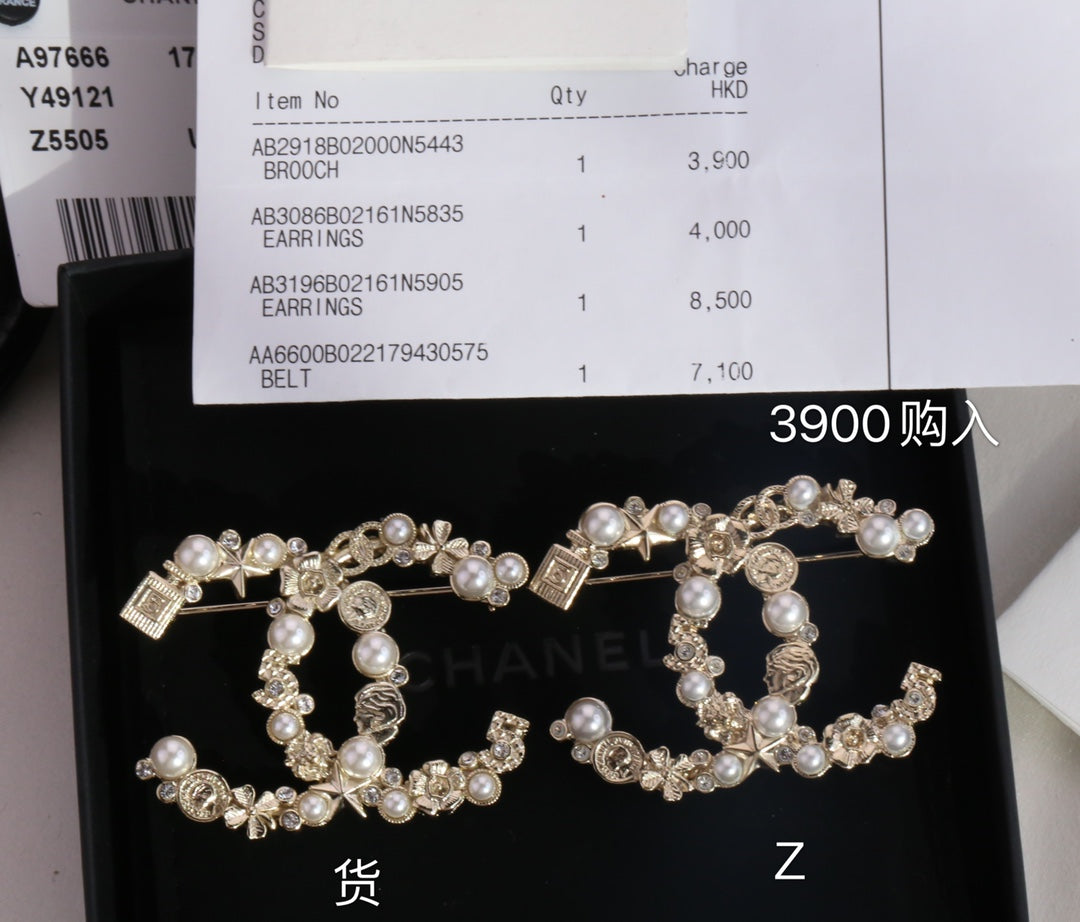 Chanel 胸針