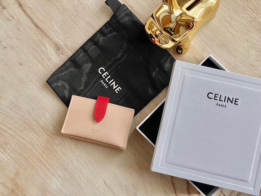 Celine 粒面牛皮風琴卡包