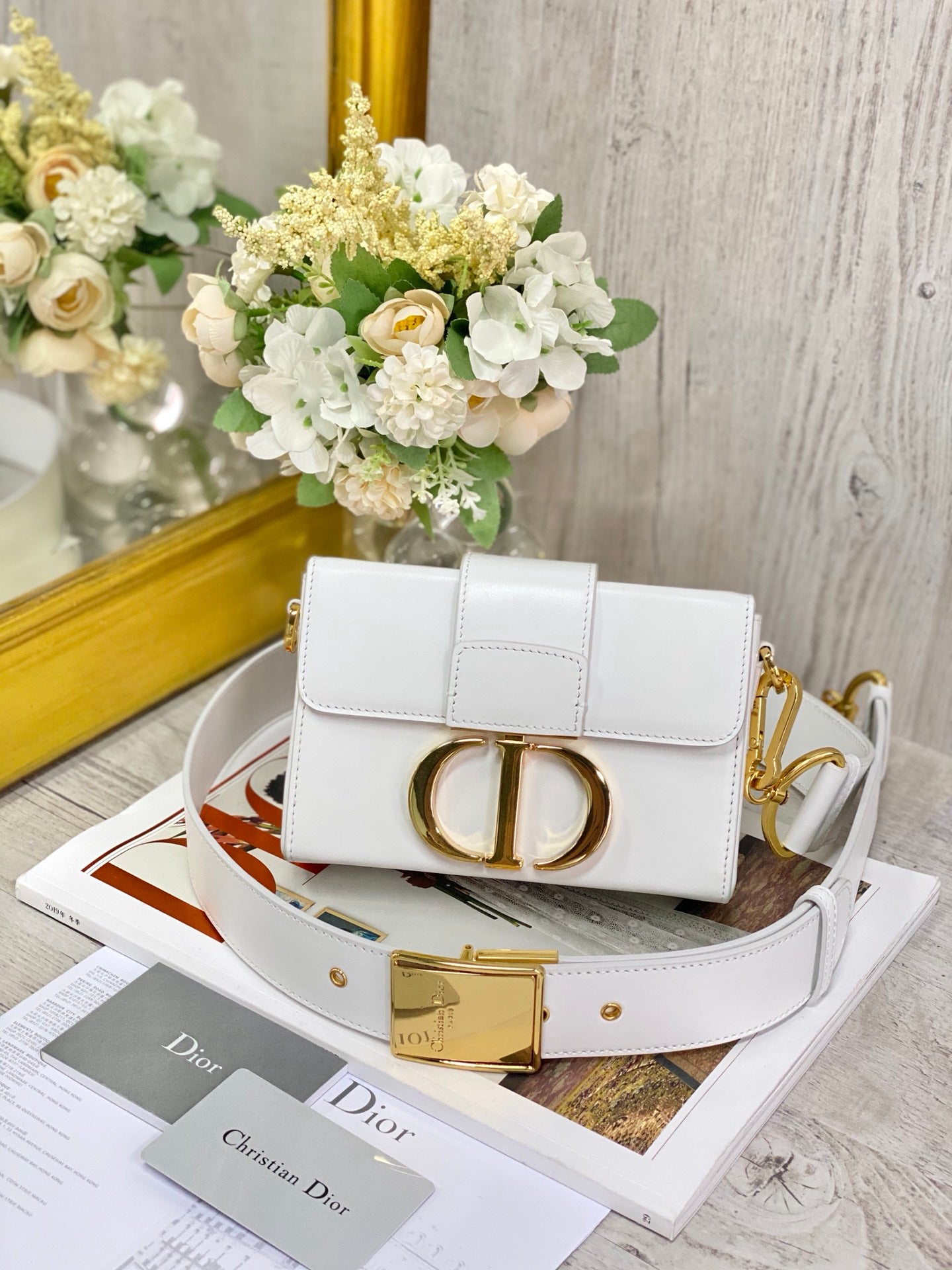 Dior 蒙田 Mini Box-牛皮平紋-金扣-17.5cm-白色