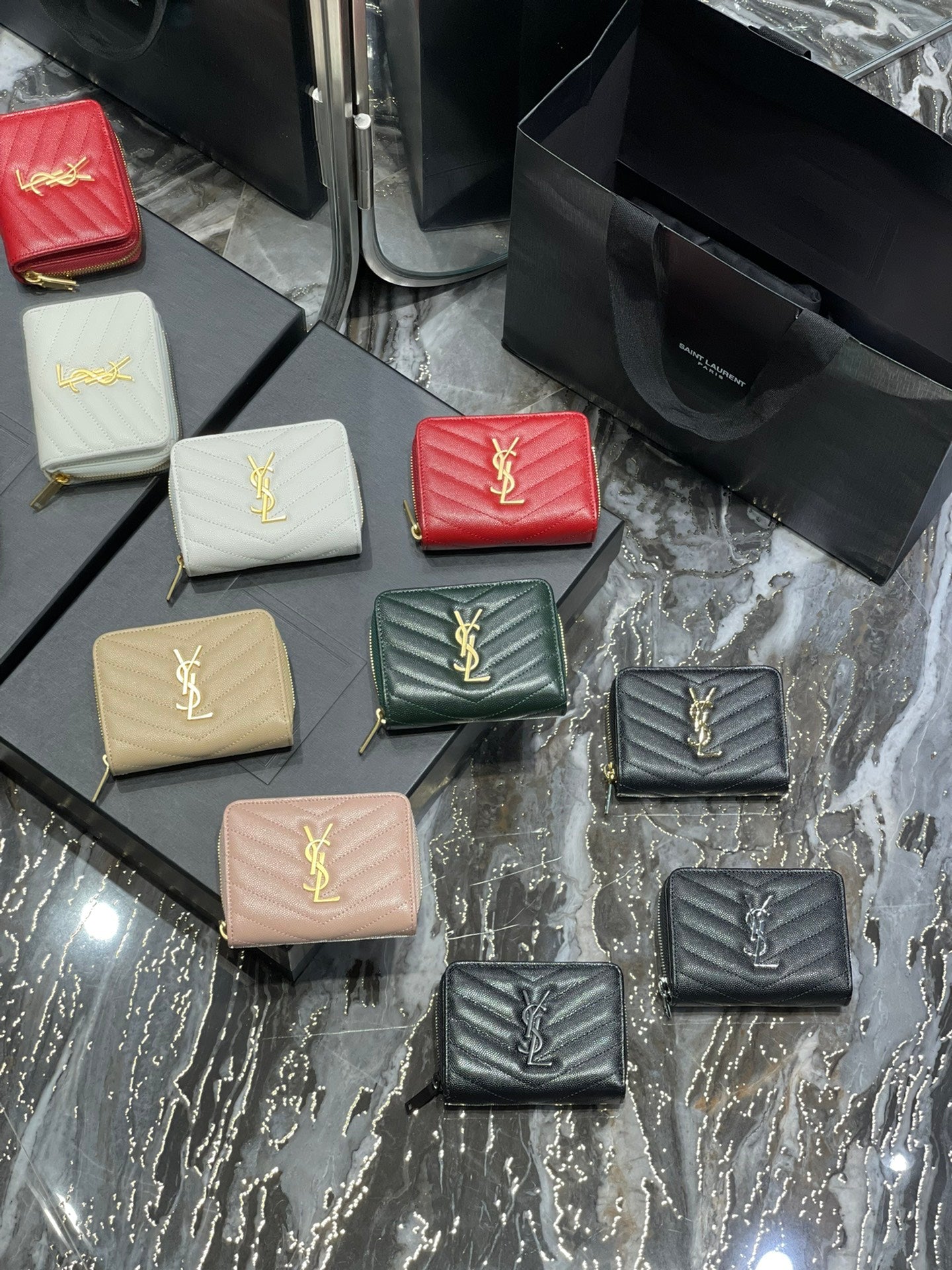 YSL 拉鍊短夾-紅色金扣