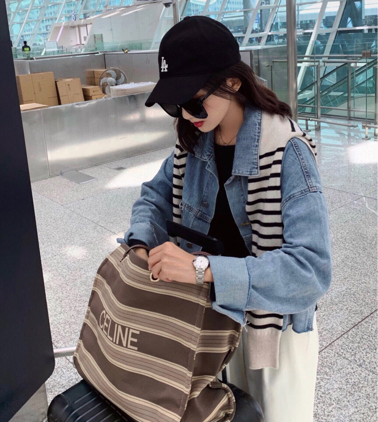 Celine 條紋提花和小牛皮正方形手袋