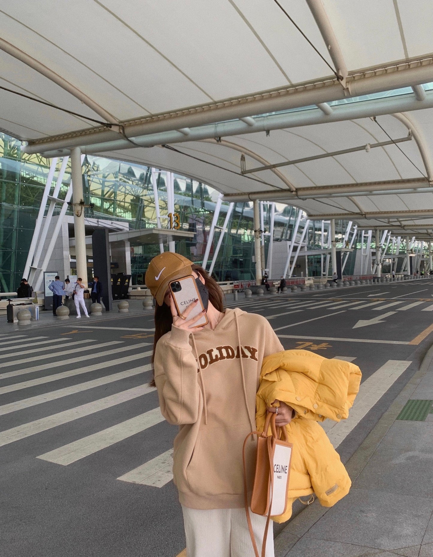 Celine Cabas mini 印花牛皮豎款手袋