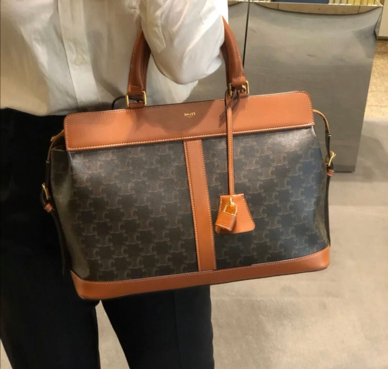 Celine Cabas de France 中號手袋