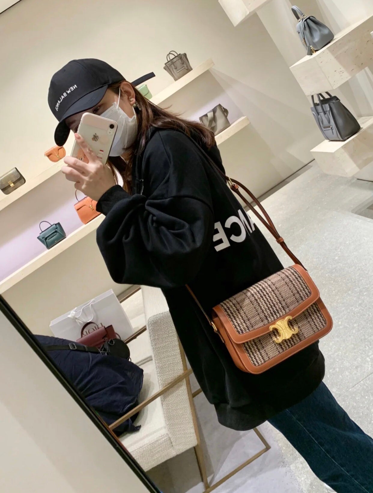 Celine Triomphe 中號人造革和牛皮革手袋-黃棕千鳥格