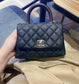 Chanel mini coco handle-黑色球紋牛皮配酒紅色手腕-淡金扣