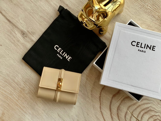 Celine 小號亮澤牛皮革三折短夾