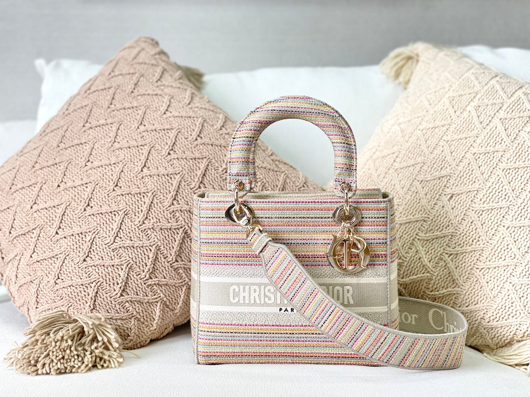 Dior Lady D-Lite黛妃包-帆布刺繡-金色