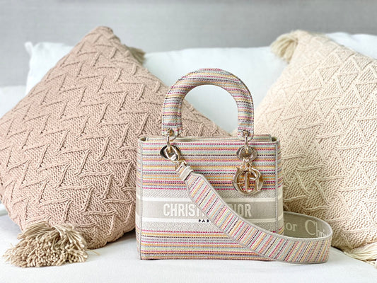 Dior Lady D-Lite黛妃包-帆布刺繡-金色
