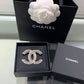 Chanel 胸針