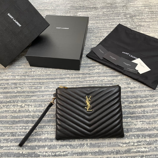 YSL經典MONOGRAM小號絎縫皮革手包-黑色小牛皮金扣