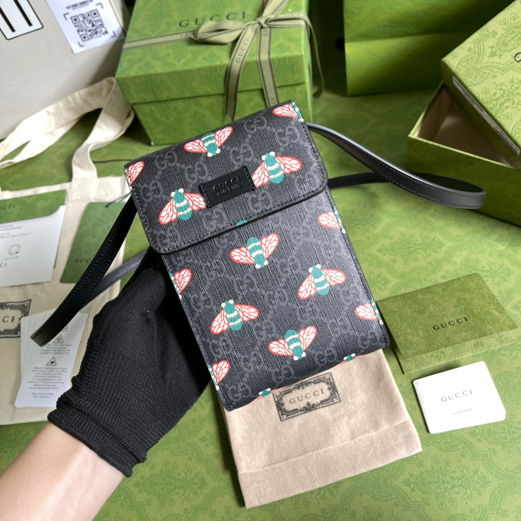 Gucci 黑色蜜蜂手機包