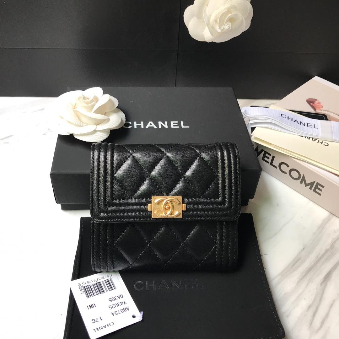 Chanel Leboy 三折短夾-黑色羊皮金扣