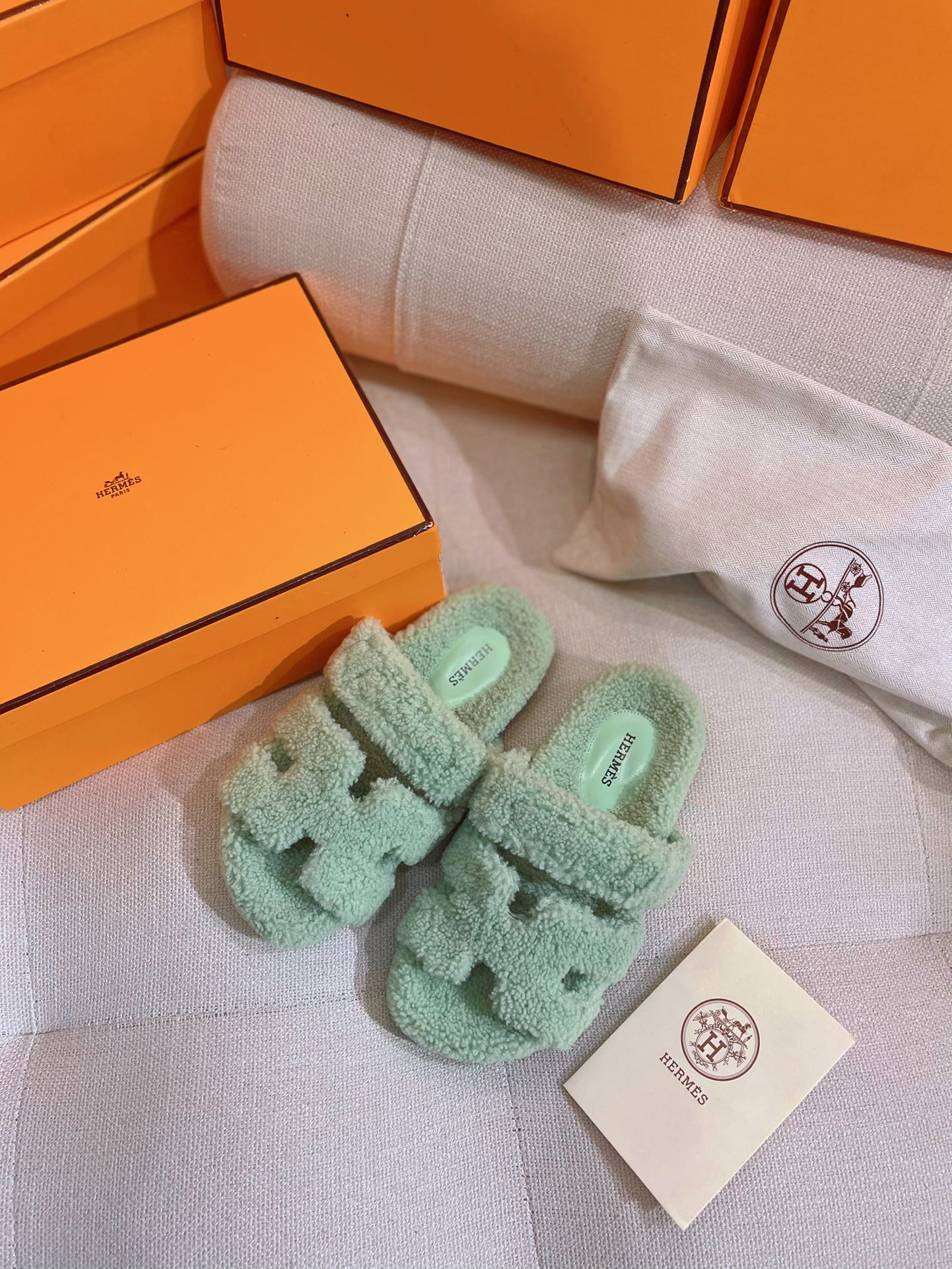 小愛款-2022秋冬新款 羊羔毛拼皮H拖鞋 薄荷綠