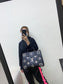 LV M45659 Onthego 黑色壓花