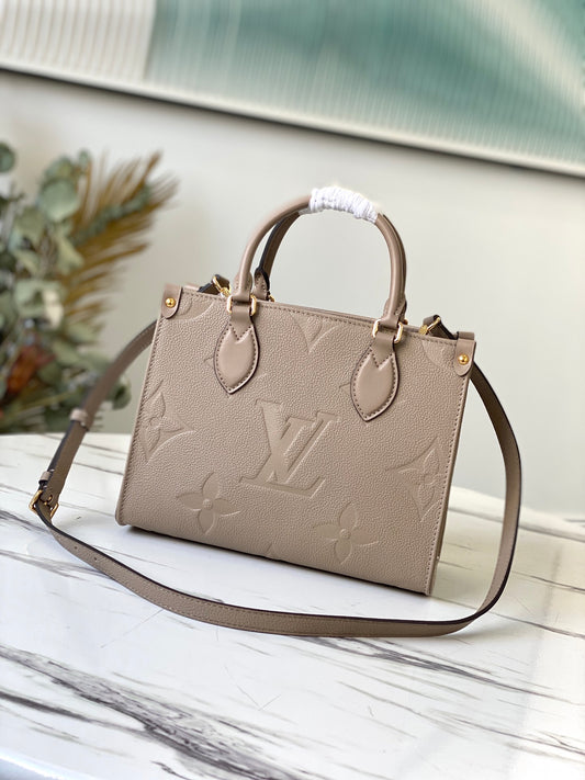LV M45660 杏色 Onthego PM