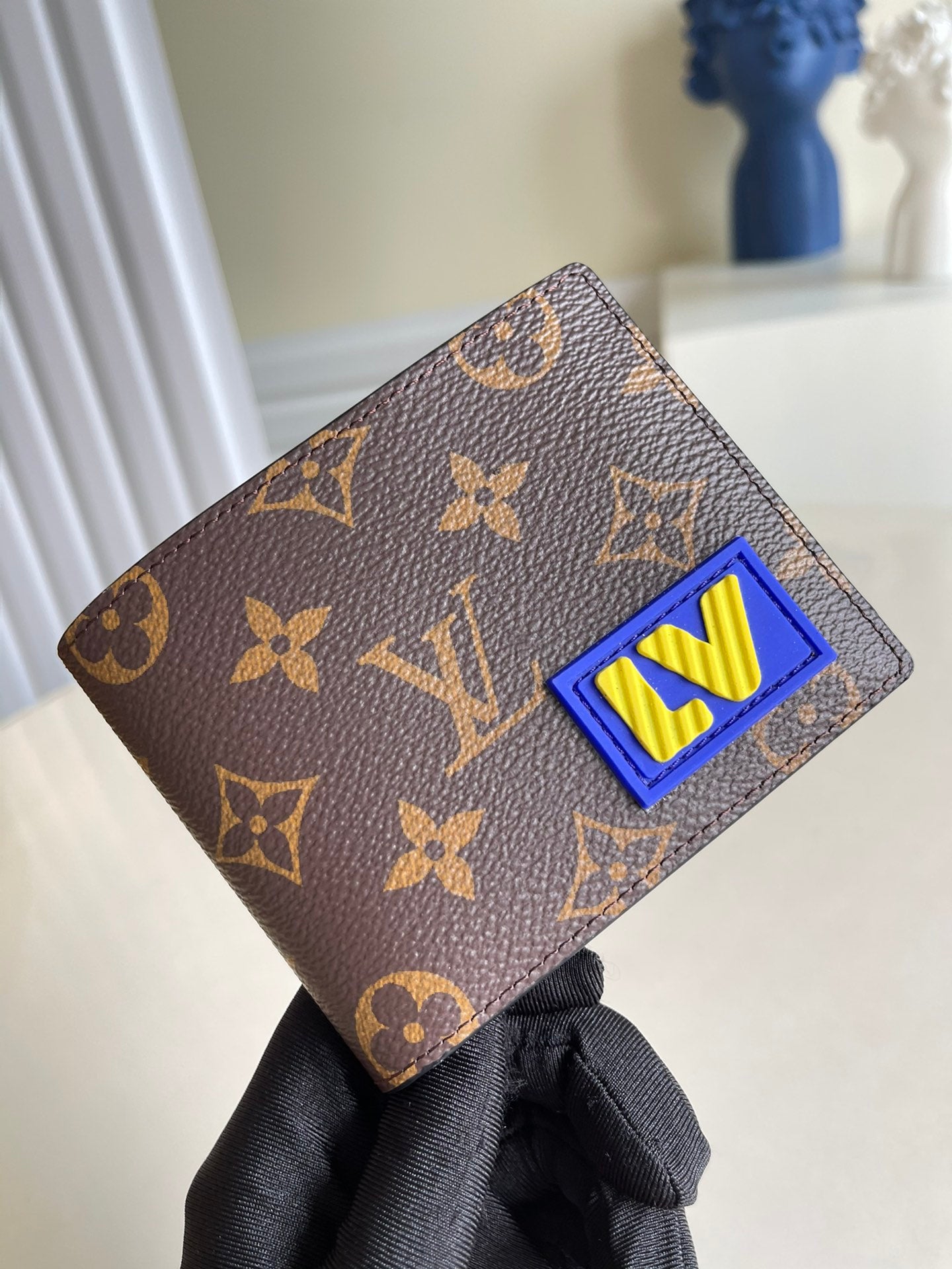 LV M45789 新款男款短夾