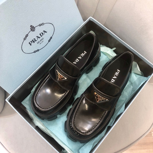 Prada鞋-Prada Monolith 方頭經典款 樂福鞋