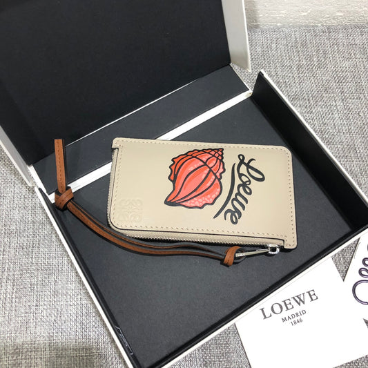 Loewe 貝殼拉鍊小卡包