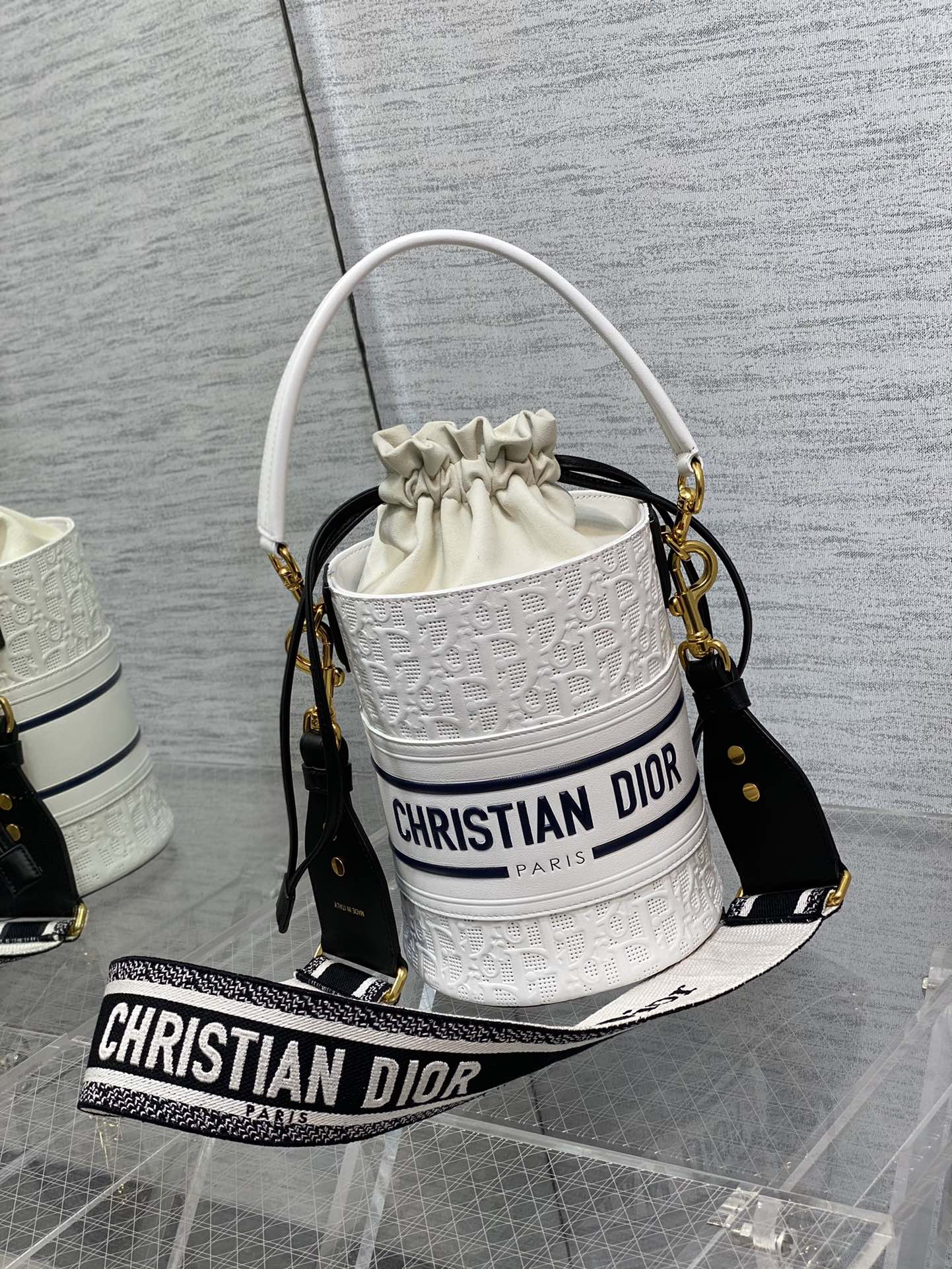 Dior-2022春夏Vibe系列 壓花水桶包
