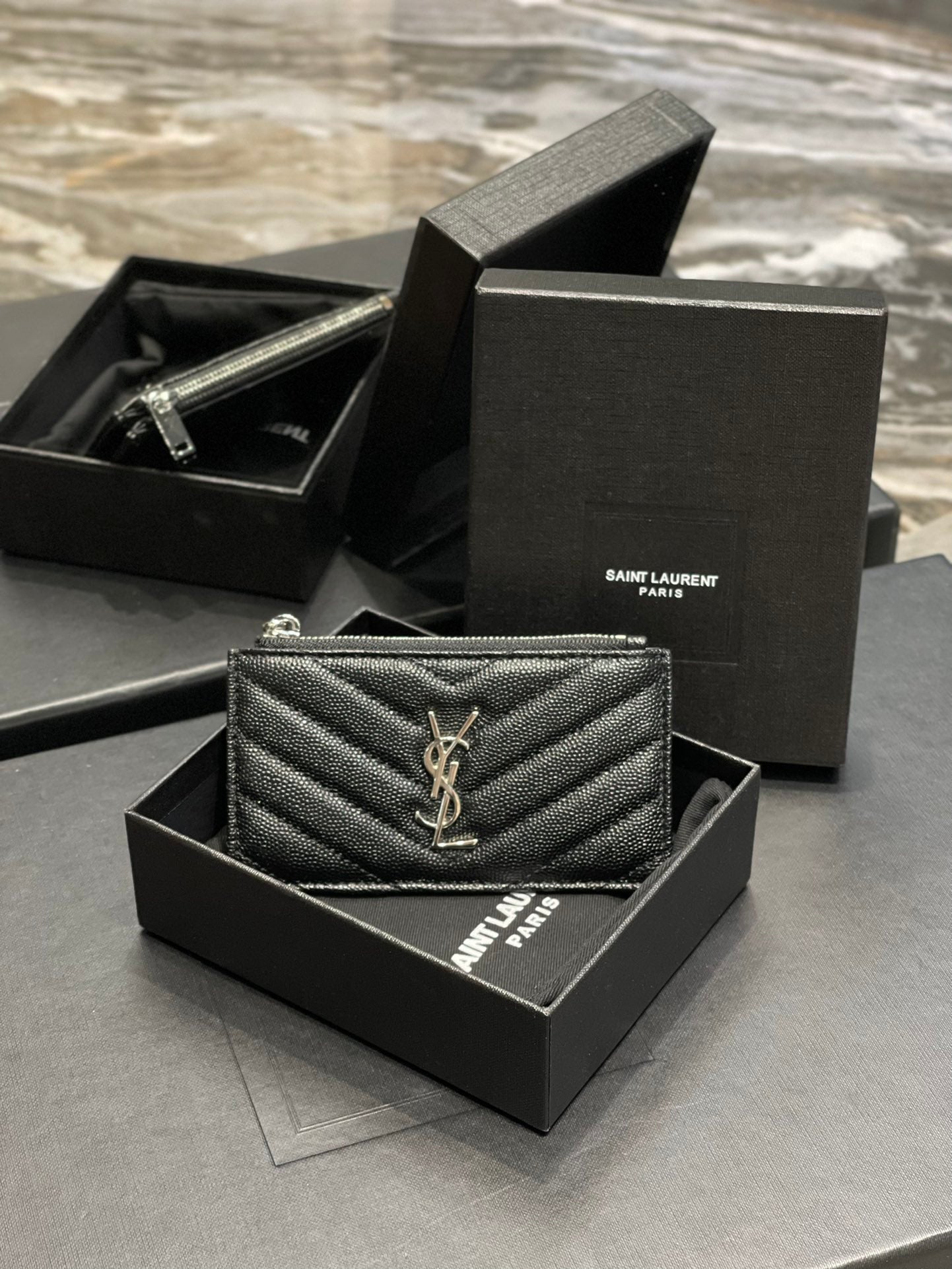 YSL 新品卡包_黑色銀扣