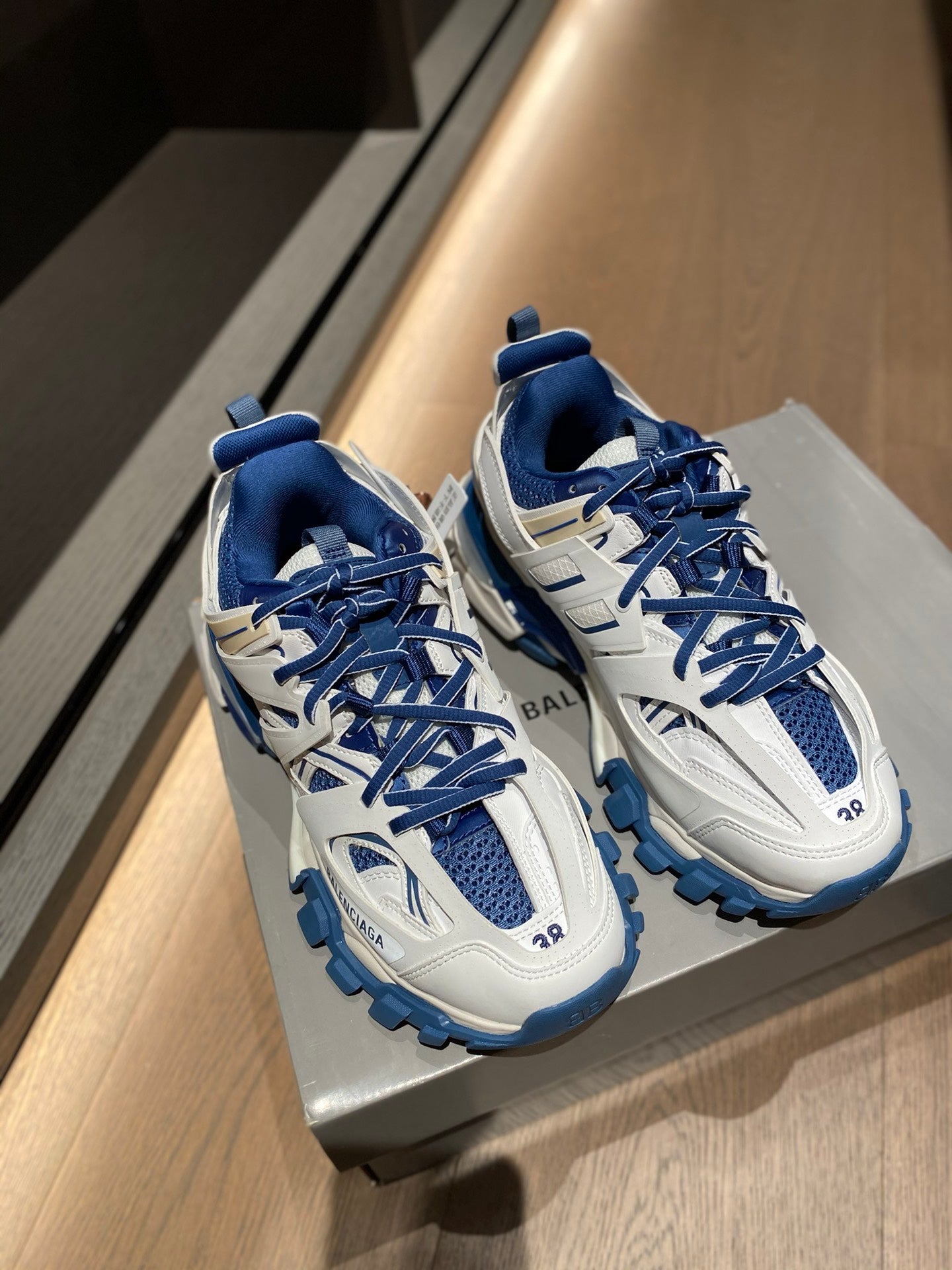 Balenciaga 巴黎世家-老爹鞋