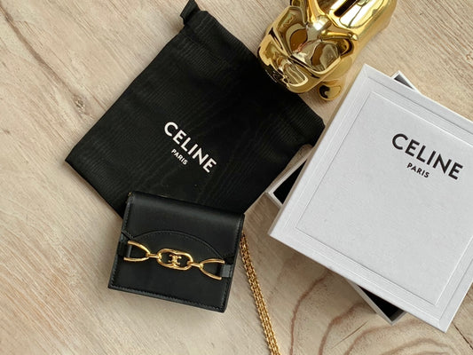 Celine 亮澤牛皮革鏈條卡包