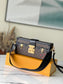 M46120 路L家-2022 春夏 Petite Malle East West 手袋