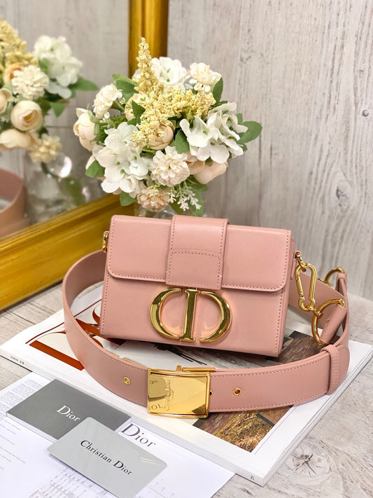 Dior 蒙田 Mini Box-牛皮平紋-金扣-17.5cm-粉色